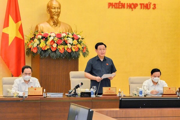 Xem xét miễn, giảm thuế hỗ trợ doanh nghiệp, người dân khó khăn do Covid-19