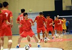 Trực tiếp World Cup Futsal Việt Nam vs Brazil: Vượt núi cao