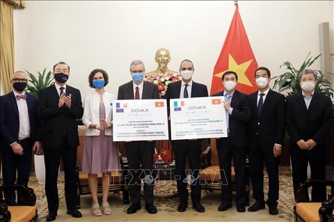 Italy, France donate nearly 1.5 million vaccine doses to Vietnam