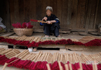Hundred-year-old incense-making village of ethnic Nung An
