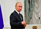 Tổng thống Putin tự cách ly vì người thân cận mắc Covid-19