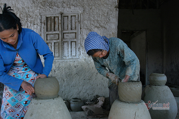 Bau Truc - one of the oldest pottery villages in Southeast Asia