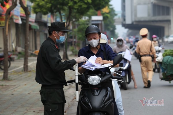 Bộ Y tế: Giãn cách hẹp nhất có thể, nới lỏng cần thực hiện từng bước