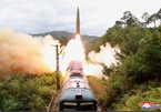 Triều Tiên xác nhận, công bố ảnh phóng tên lửa từ tàu hoả
