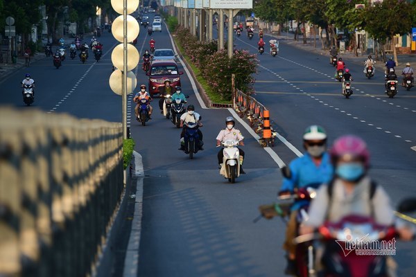 Sau ngày 15/9, người dân ở TP.HCM có được về quê ở vùng xanh?