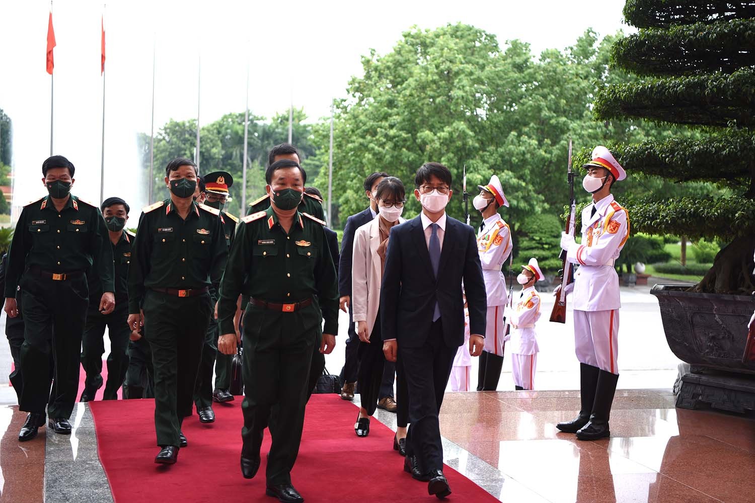 Việt Nam - Hàn Quốc tăng cường hợp tác công nghiệp quốc phòng