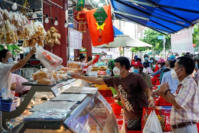 Chi hơn 11 triệu đồng mua bánh Trung thu ở TP.HCM