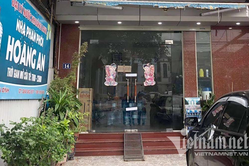 Hà Nội: Niêm phong nơi ở của bé gái 6 tuổi tử vong nghi bị bạo hành