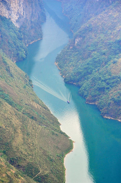 Discovering God Cliff in Ha Giang