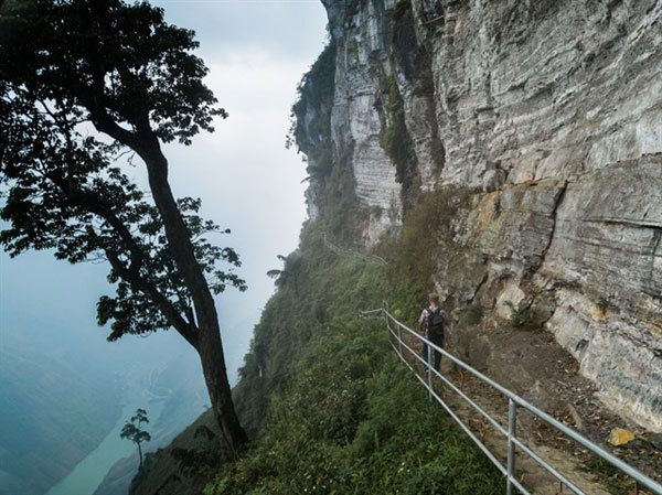 Discovering God Cliff in Ha Giang