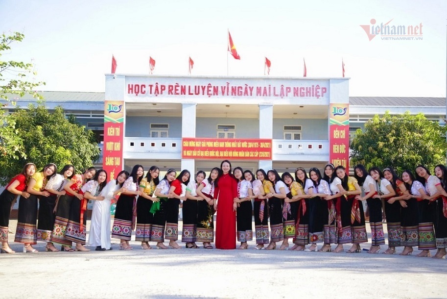 Trường học có 36 học sinh đỗ đại học từ 30 điểm trở lên