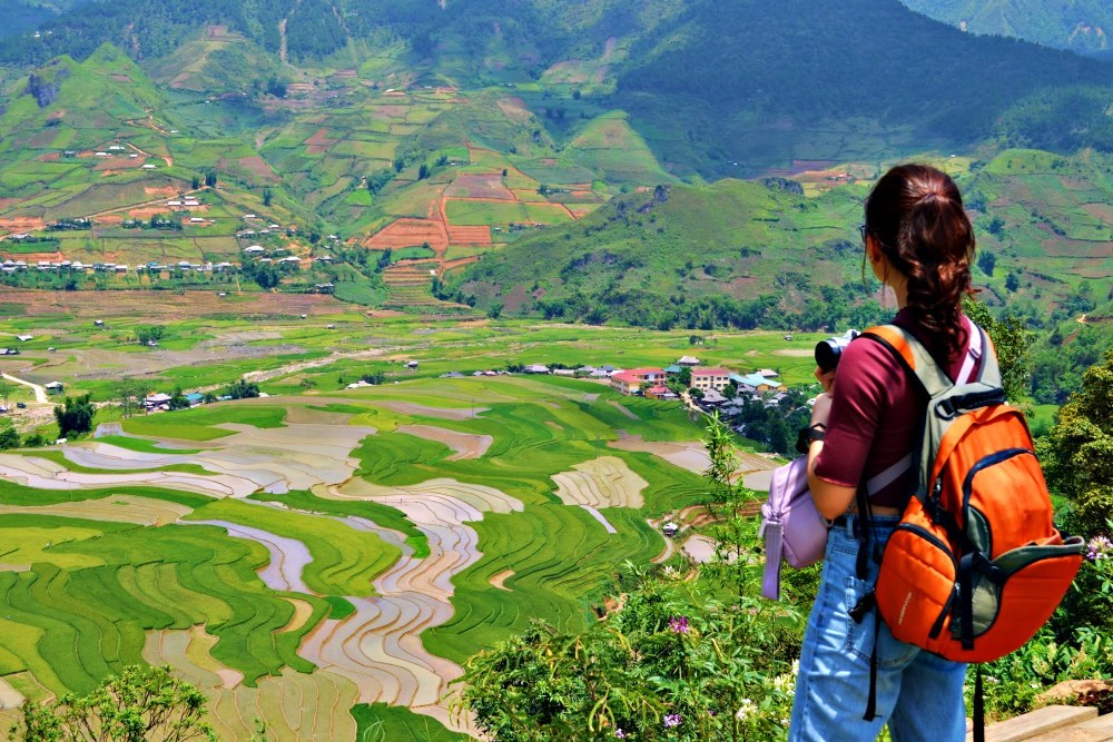 9x Hà Nội kiêm một lúc ba việc, tích tiền du lịch thám hiểm