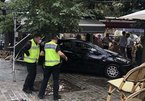 ‘Xe điên’ lao vào đám đông ở Pháp, nhiều người bị thương
