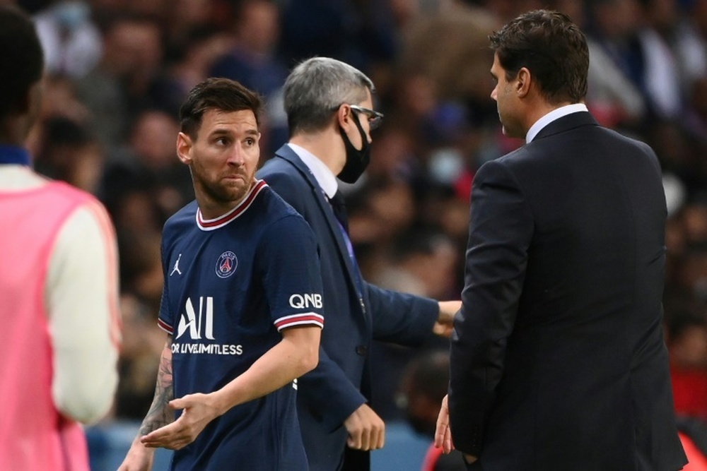 Messi dỗi vì bị thay ra, HLV Pochettino cảnh báo gắt