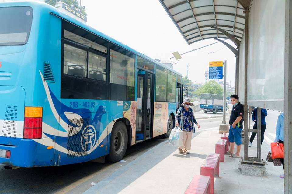 Hà Nội cho xe buýt hoạt động trở lại 100% công suất
