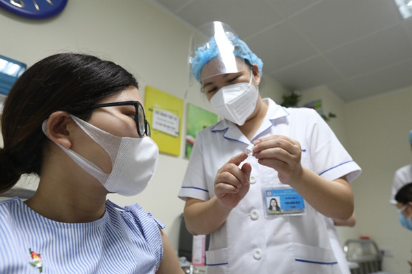 Details of two million COVID-19 shots not yet logged on vaccine&nbsp;portal