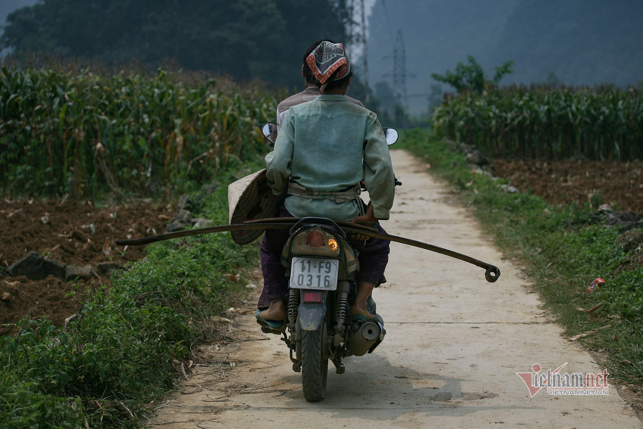 Làng rèn dao kéo nghìn tuổi của người Nùng