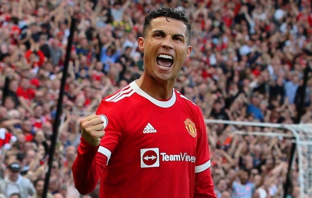 Ronaldo hô hào MU, Solskjaer tự tin thoát hiểm