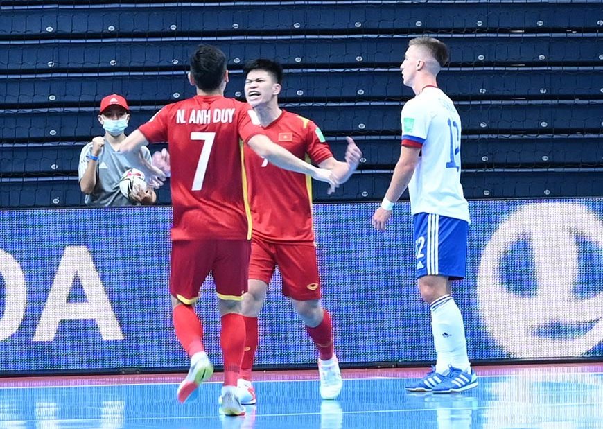 Xem bàn thắng lịch sử của Futsal Việt Nam ở World Cup