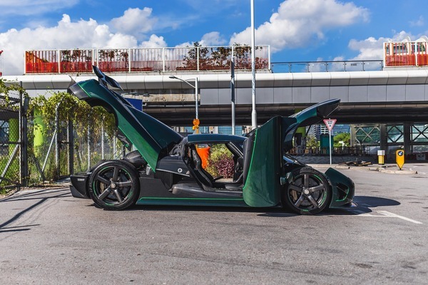 Đấu giá xe triệu đô Koenigsegg Agera S màu xanh lá cực hiếm ở Hồng Kông