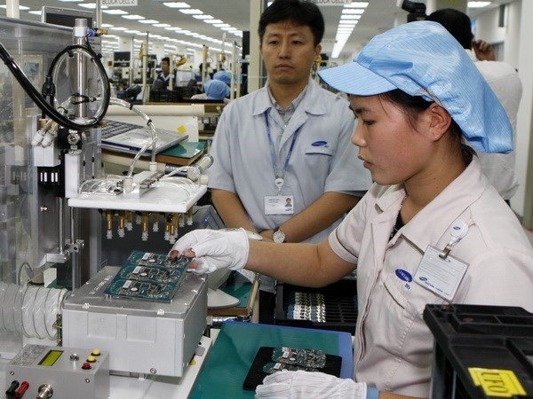 Korean firms pour US$2.43 billion into Vietnam in eight months