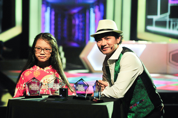 Cô bé lớp 6 tranh tài 'Vua Tiếng Việt'