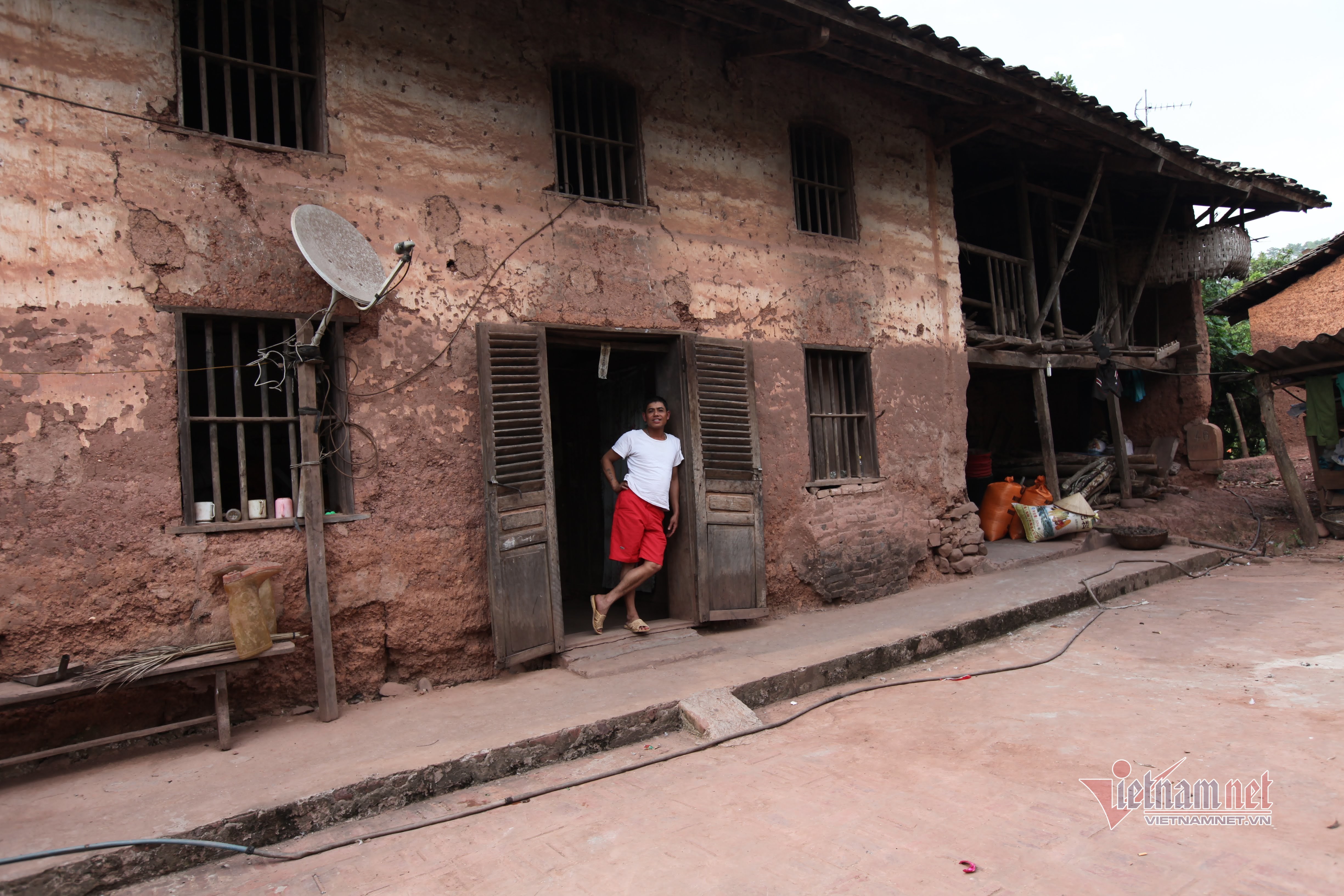 Nhà trình tường cổ độc đáo của người Tày, Nùng vùng biên viễn