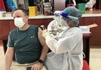 Đà Nẵng tiêm vắc xin phòng Covid-19 gần 4.000 người nước ngoài
