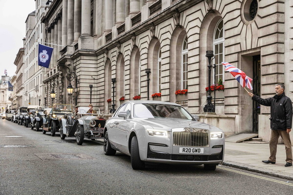 Ngắm dàn Rolls-Royce Silver Ghost cổ tái hiện chuyến đi lịch sử 110 năm trước