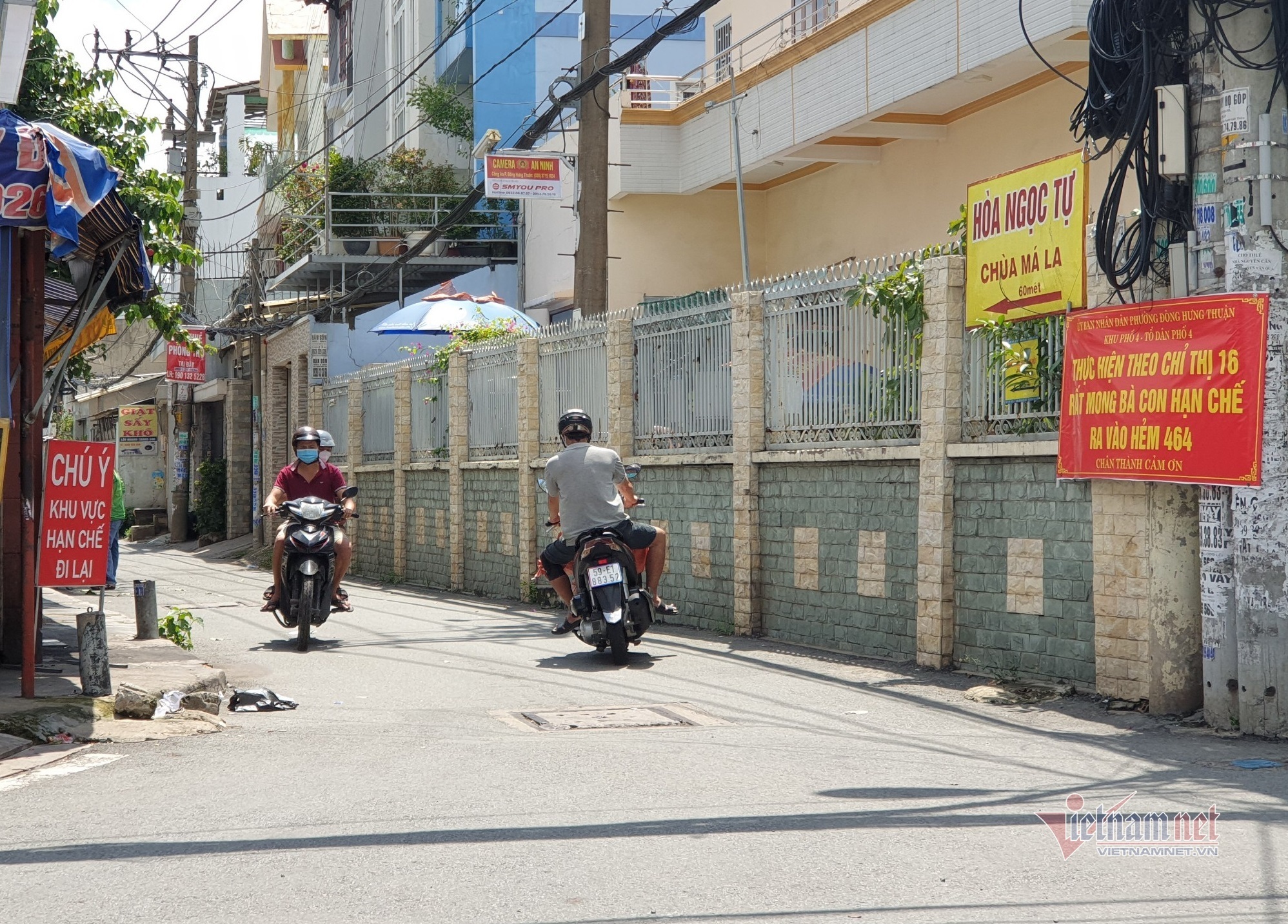 Hàng trăm con hẻm ở TP.HCM thoát cảnh rào chắn 'bít bùng'