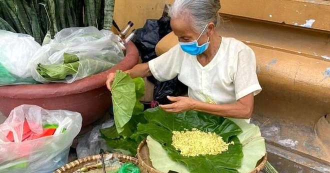 Hà Nội: 'Thủa bán cả tạ cốm Vòng chỉ còn là hoài niệm...'