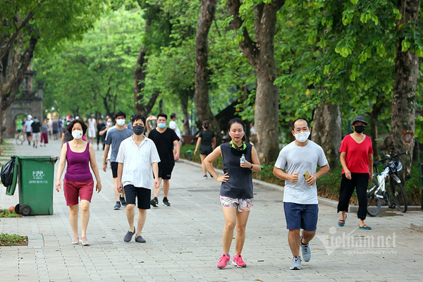 Hà Nội cho phép thể dục thể thao ngoài trời, mở trung tâm thương mại