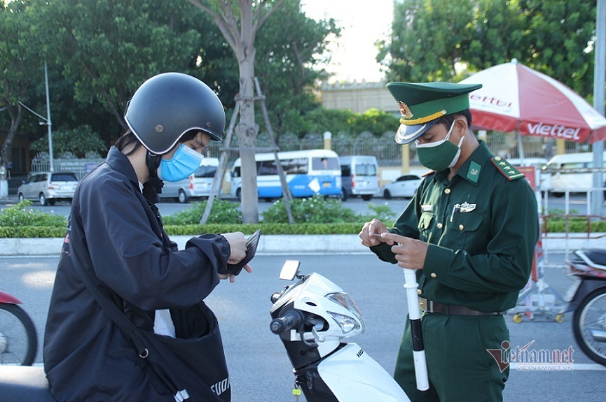 Hàng loạt chốt chặn được tháo bỏ ở Đà Nẵng