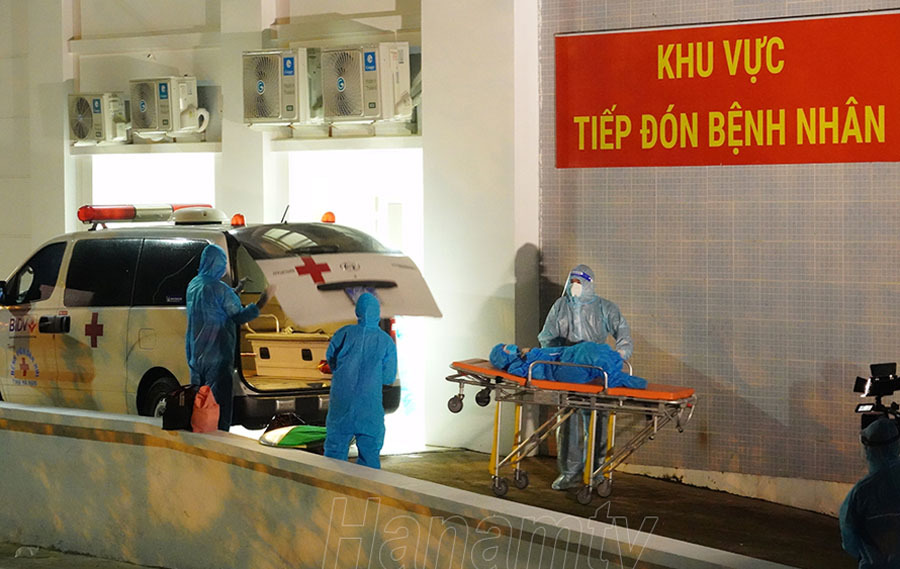 Hà Nam ghi nhận 214 ca Covid-19, BV dã chiến bắt đầu đón các F0 đầu tiên