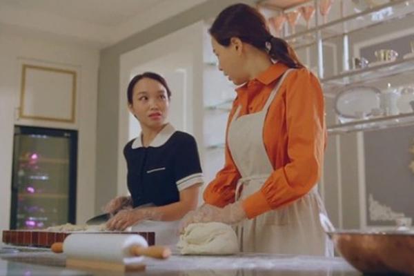 Bật mí về cô gái Việt gây sốt khi đóng phim cùng Hoa hậu Honey Lee