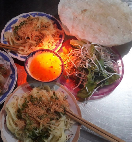 Bun day, a must-try dish in Binh Dinh