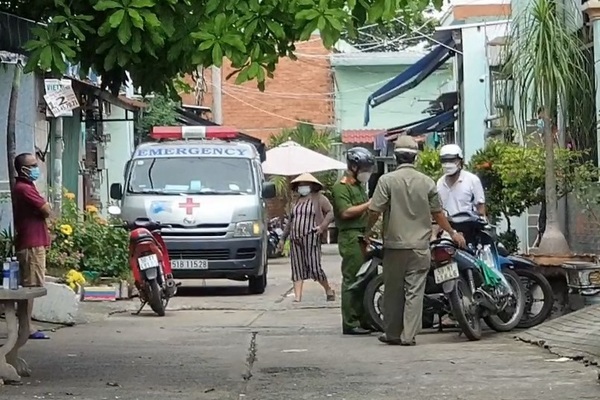 Hai người đàn ông tử vong trong phòng trọ ở TP.HCM