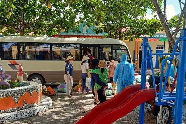 65 thầy trò ở Quảng Trị phải đi cách ly tập trung