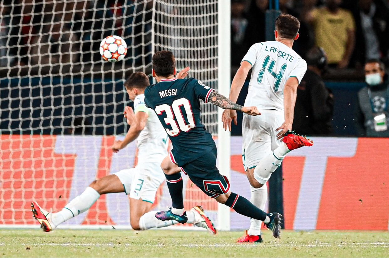 Messi và khoảnh khắc của thiên tài