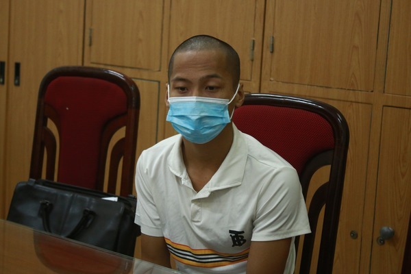 Hack một tài khoản, ba đối tượng lừa gần 400 triệu của một phụ nữ