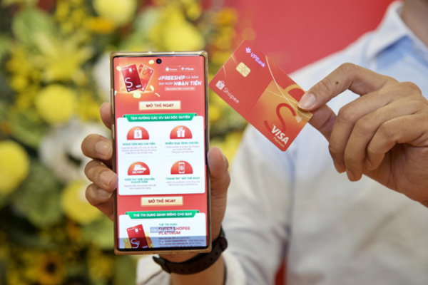 VPBank - đối tác chiến lược ấn tượng của Shopee 2020-2021