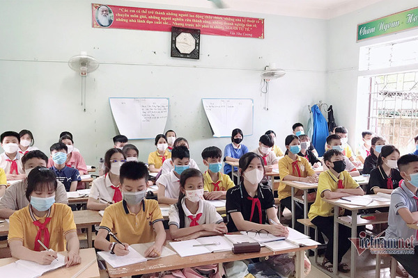 Hơn 1.600 học sinh Nghệ An mắc kẹt ở ngoại tỉnh