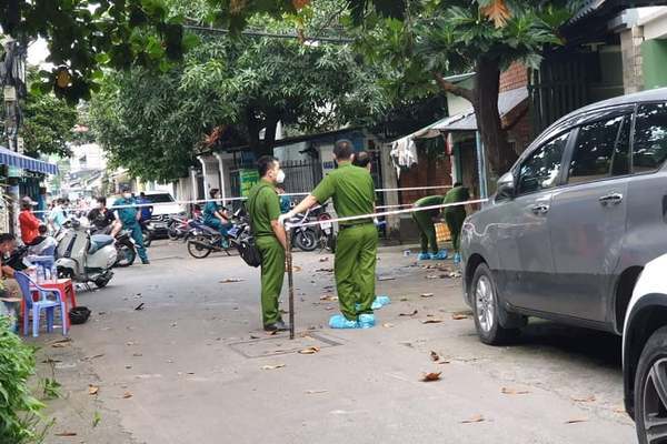 Nghi án con sát hại cha mẹ rồi tự sát ở TP.HCM