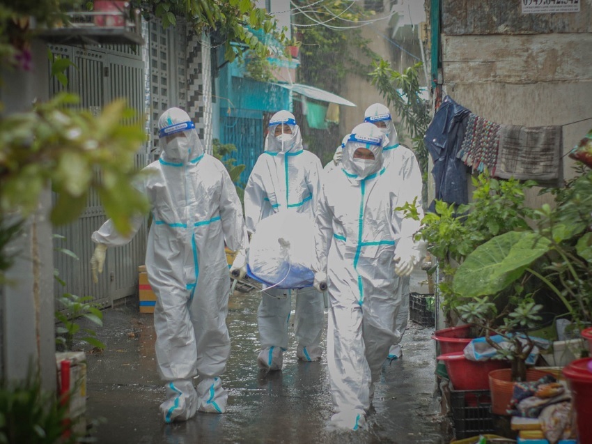 Thành viên nhóm mai táng của Giang Kim Cúc: 