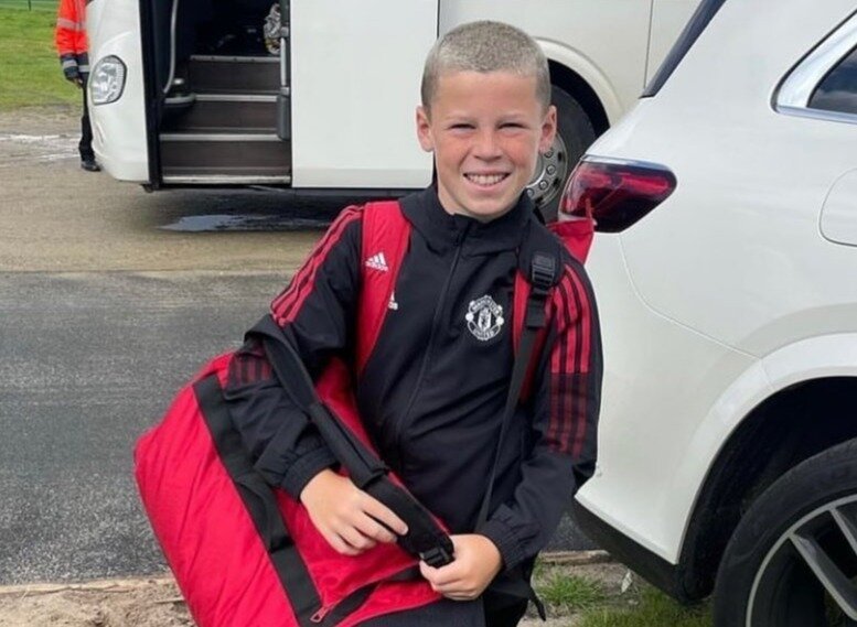 Con trai Rooney ghi 4 bàn một trận cho đội trẻ MU