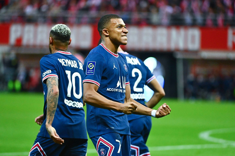 Mbappe phát biểu rúng động, PSG ăn quả đắng