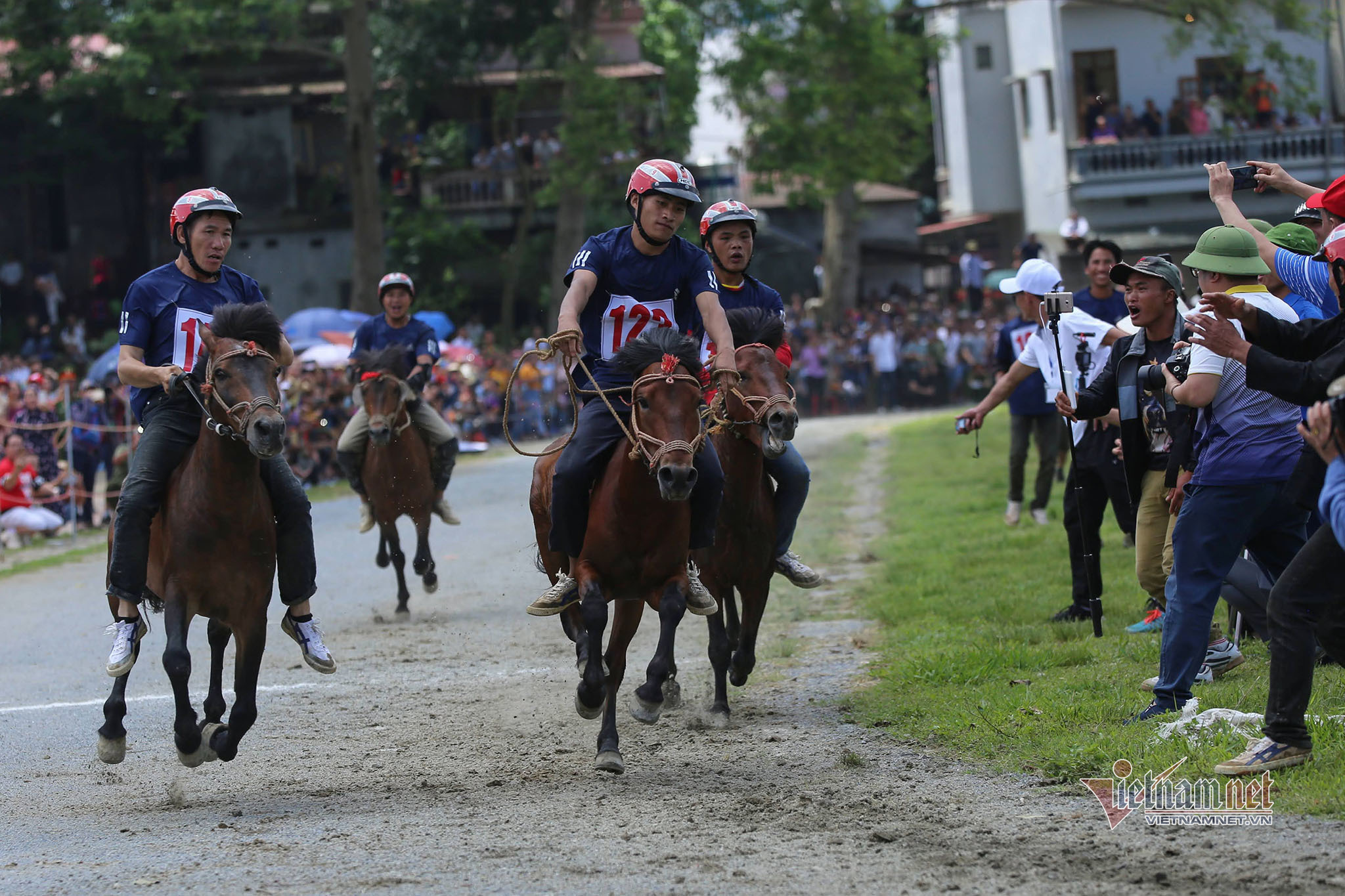Lễ hội đua ngựa Bắc Hà từ ngày đầu tổ chức đến Di sản Văn hóa