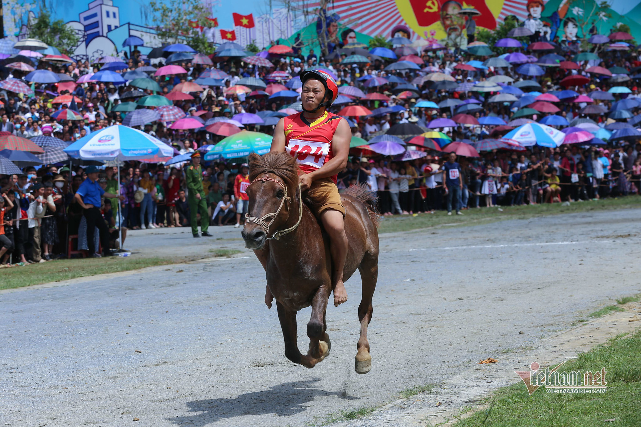 Lễ hội đua ngựa Bắc Hà từ ngày đầu tổ chức đến Di sản Văn hóa - 8