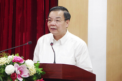 Chủ tịch Hà Nội nói về việc mở cửa đường sắt, hàng không