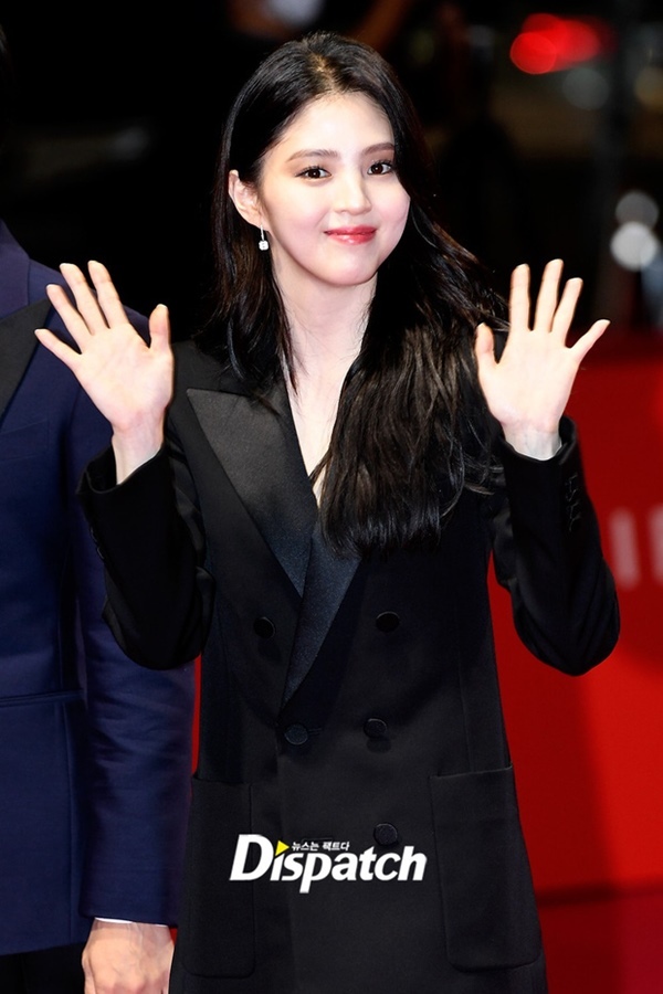 LHP Busan 2021: Song Joong Ki chạm mặt 'bạn thân cũ' sau khi ly hôn Song Hye Kyo